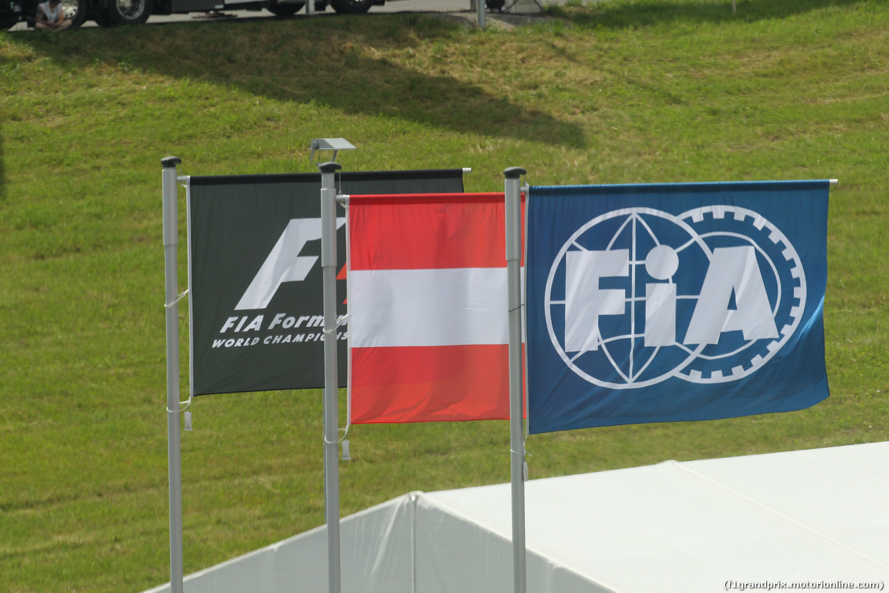 GP AUSTRIA, 30.06.2016- Atmosphere, flags