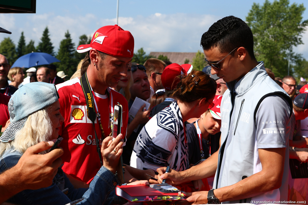 GP AUSTRIA, 02.07.2016 - Autograph session,Pascal Wehrlein (GER) Manor Racing MRT05