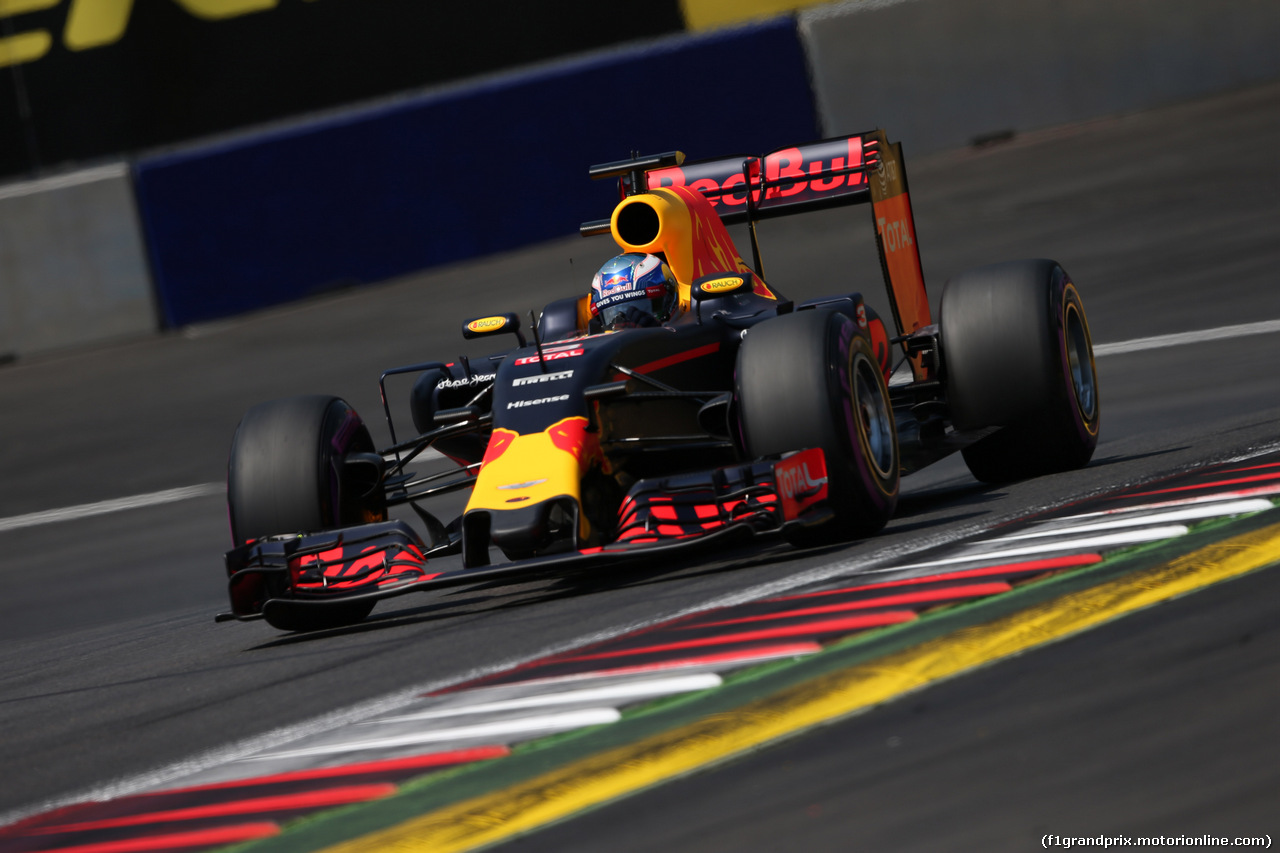 GP AUSTRIA, 02.07.2016 Prove Libere 3, Daniel Ricciardo (AUS) Red Bull Racing RB12