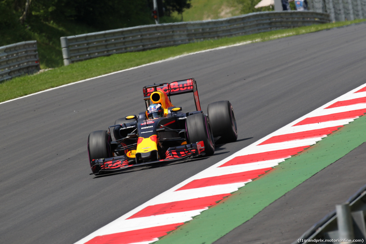 GP AUSTRIA, 02.07.2016 Prove Libere 3, Daniel Ricciardo (AUS) Red Bull Racing RB12