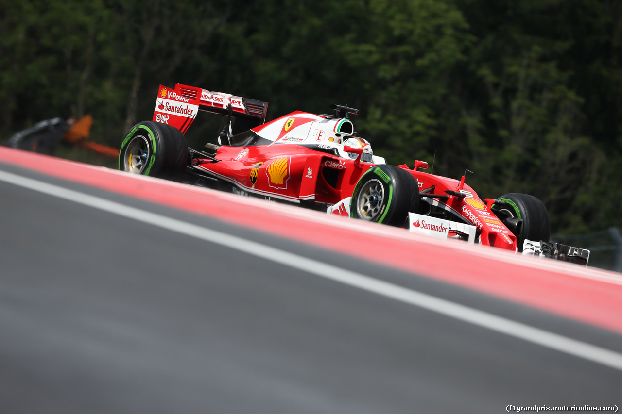 GP AUSTRIA, 02.07.2016 - Qualifiche Session, Sebastian Vettel (GER) Ferrari SF16-H