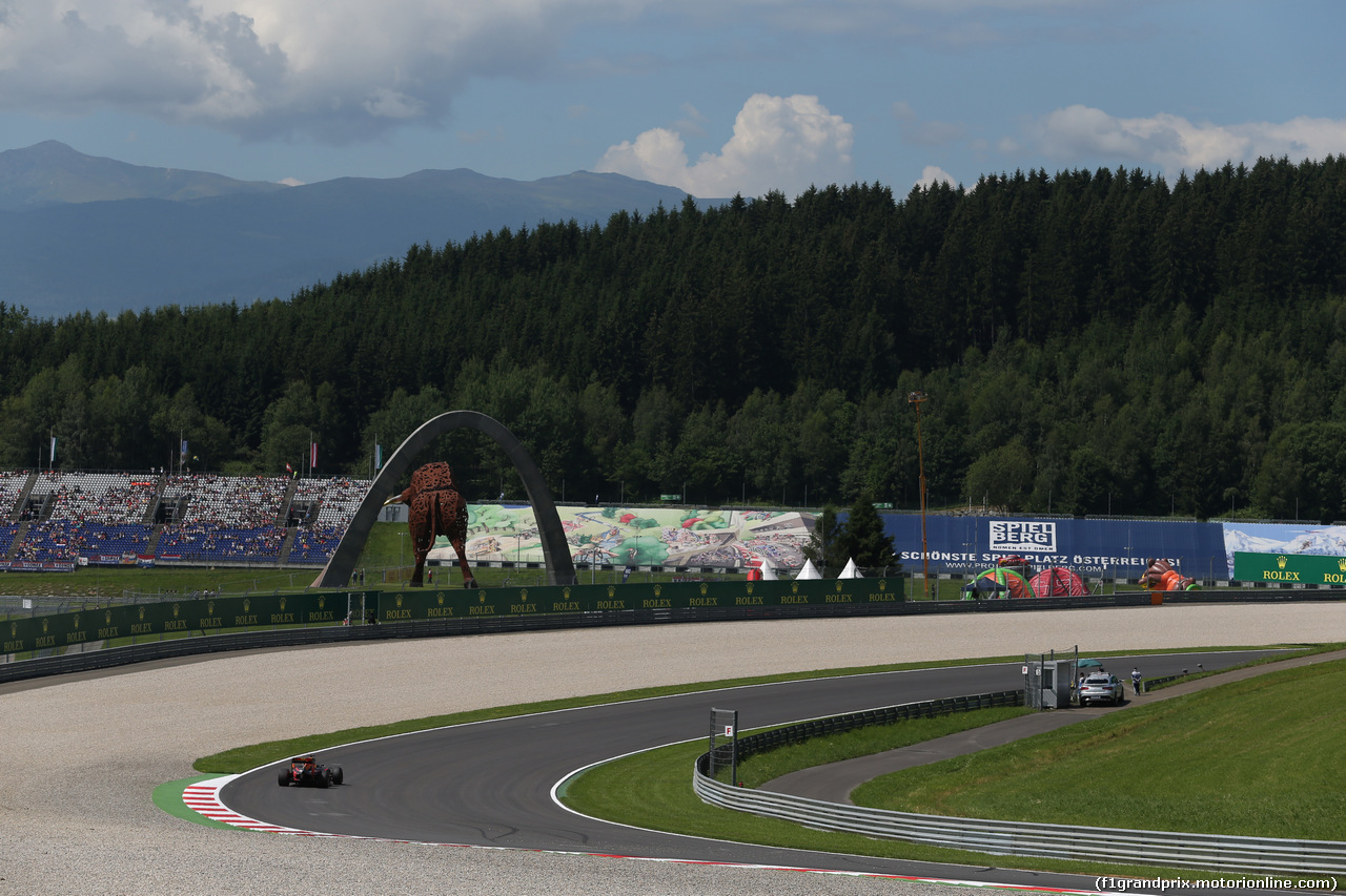 GP AUSTRIA, 01.07.2016 - free Practice 1, Daniel Ricciardo (AUS) Red Bull Racing RB12