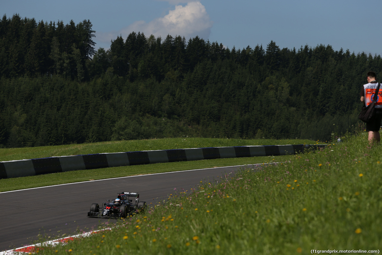GP AUSTRIA, 01.07.2016 - free Practice 1, Fernando Alonso (ESP) McLaren Honda MP4-31