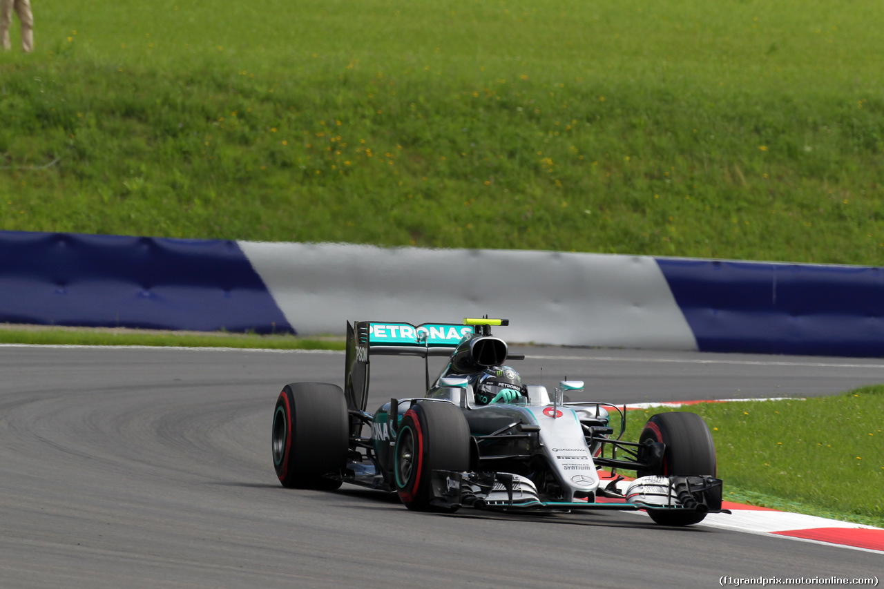 GP AUSTRIA, 01.07.2016 - Prove Libere 1, Nico Rosberg (GER) Mercedes AMG F1 W07 Hybrid