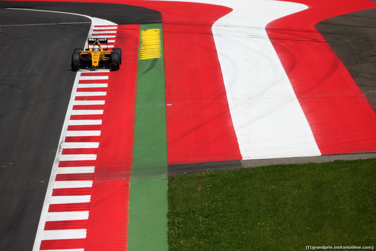 GP AUSTRIA, 01.07.2016 - Prove Libere 1, Kevin Magnussen (DEN) Renault Sport F1 Team RS16
