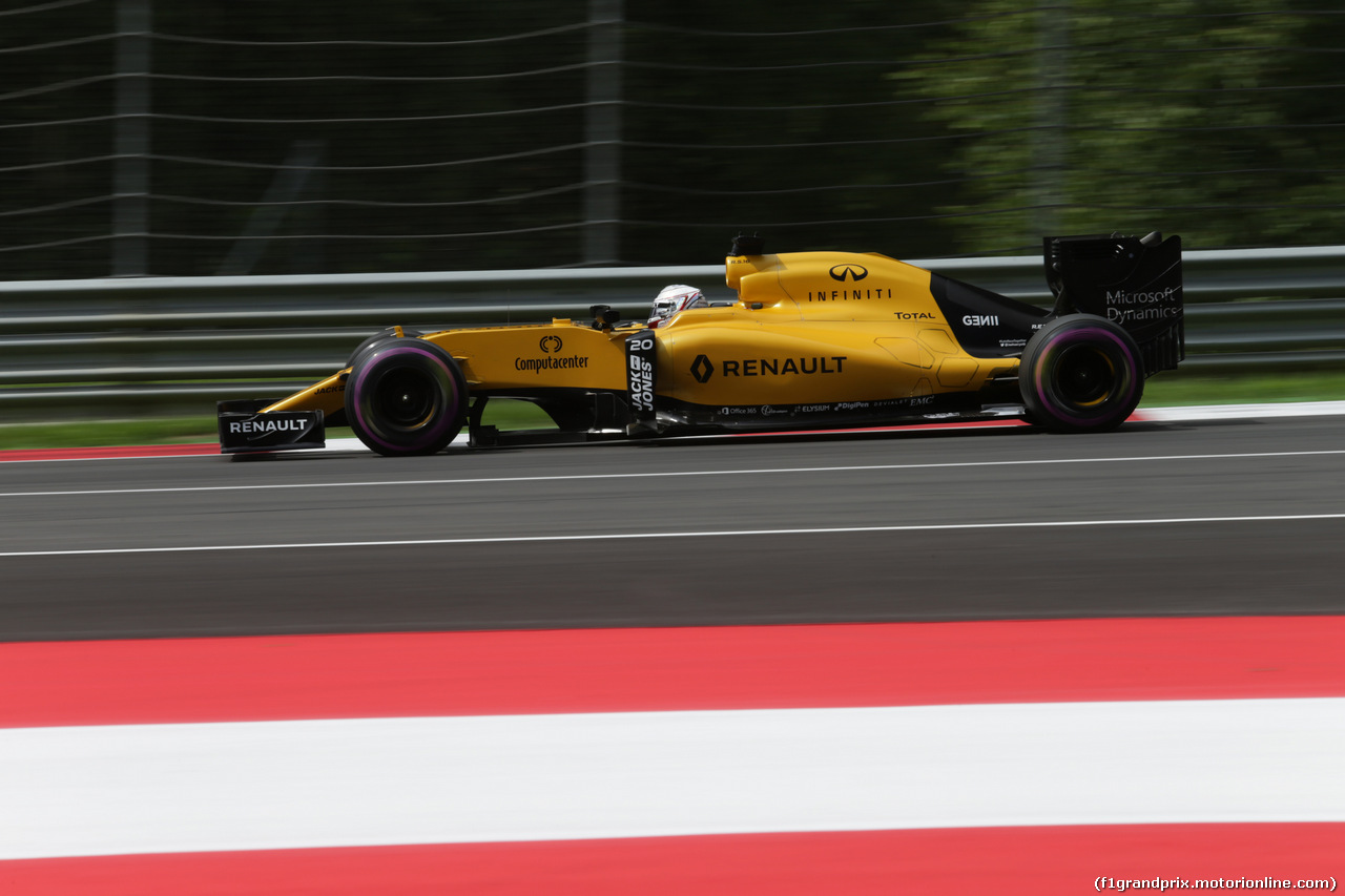 GP AUSTRIA, 01.07.2016 - Prove Libere 1, Kevin Magnussen (DEN) Renault Sport F1 Team RS16