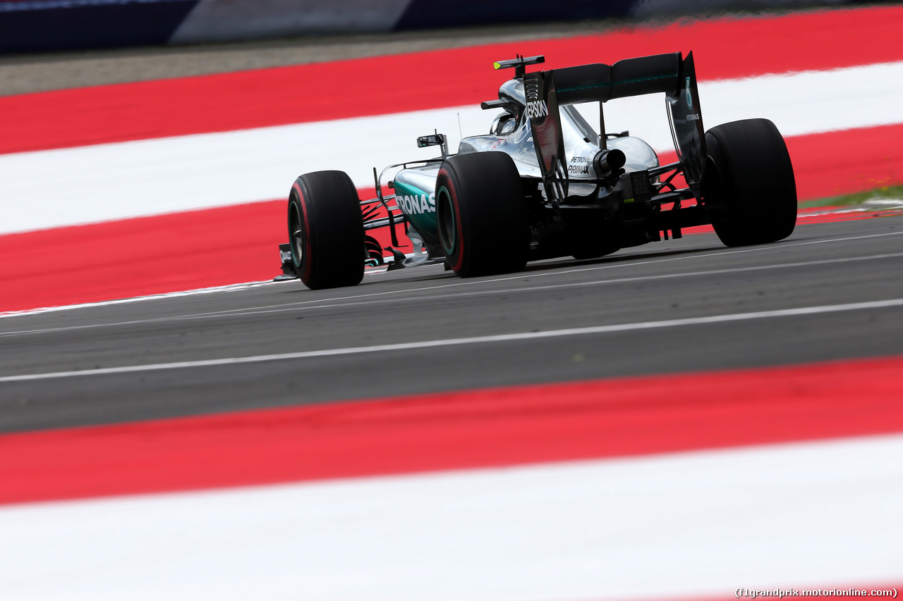 GP AUSTRIA, 01.07.2016 - Prove Libere 1, Nico Rosberg (GER) Mercedes AMG F1 W07 Hybrid