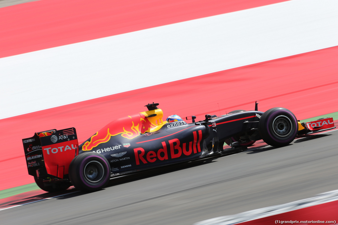 GP AUSTRIA, 01.07.2016 Prove Libere 2, Daniel Ricciardo (AUS) Red Bull Racing RB12