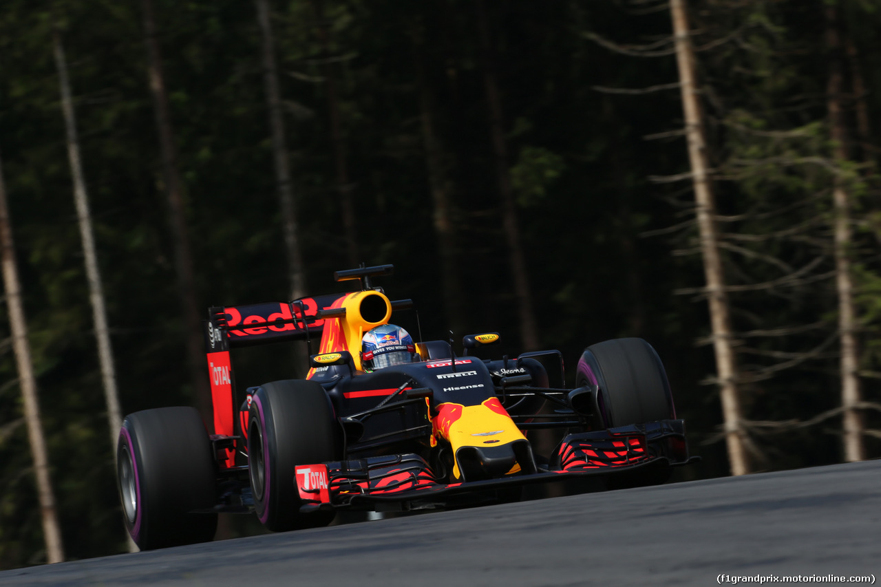 GP AUSTRIA, 01.07.2016 Prove Libere 2, Daniel Ricciardo (AUS) Red Bull Racing RB12