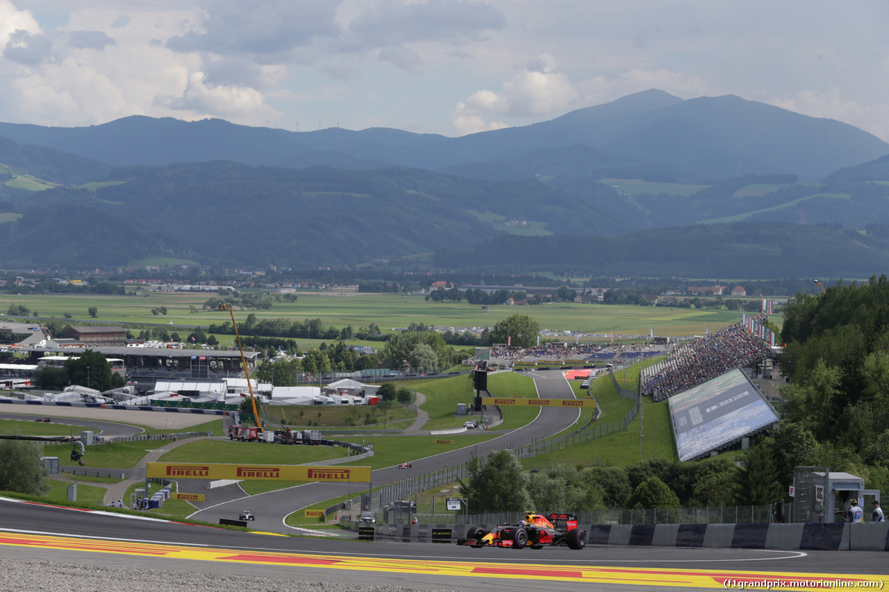 GP AUSTRIA, 01.07.2016 Prove Libere 2, Max Verstappen (NED) Red Bull Racing RB12
