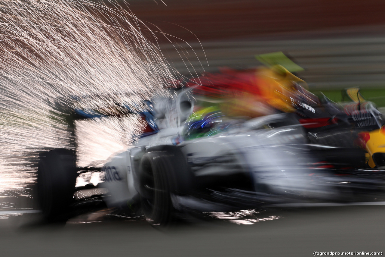 GP BAHRAIN, 03.04.2016 - Gara, Felipe Massa (BRA) Williams FW38 e Daniil Kvyat (RUS) Red Bull Racing RB12