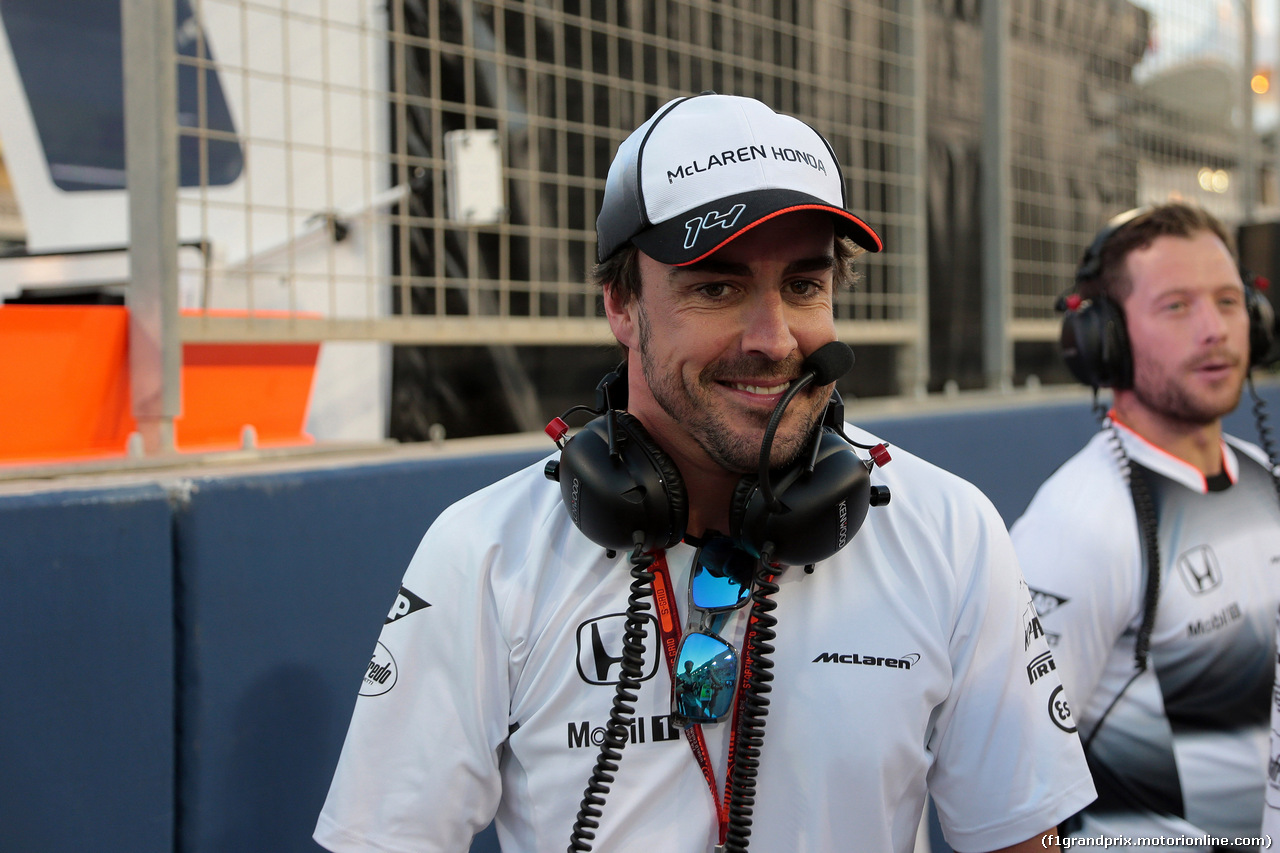 GP BAHRAIN, 03.04.2016 - Gara, Fernando Alonso (ESP) McLaren Honda MP4-31