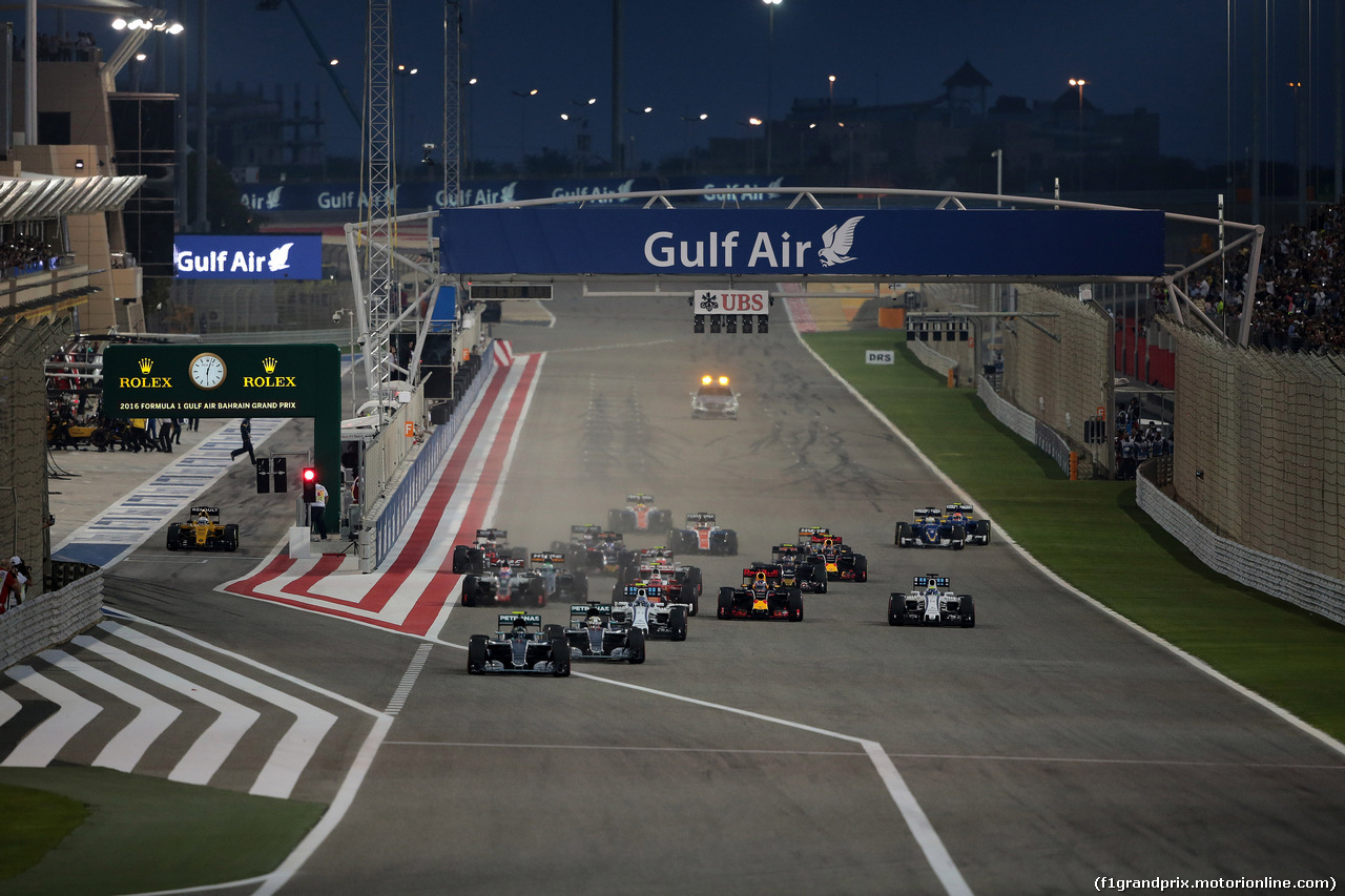 GP BAHRAIN, 03.04.2016 - Gara, Start of the race