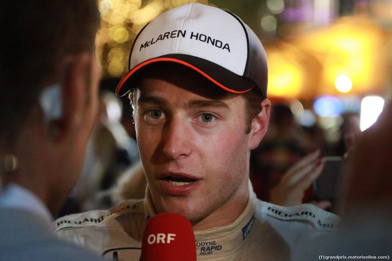 GP BAHRAIN, 03.04.2016 - Gara, Stoffel Vandoorne (BEL) McLaren Test e Reserve Driver