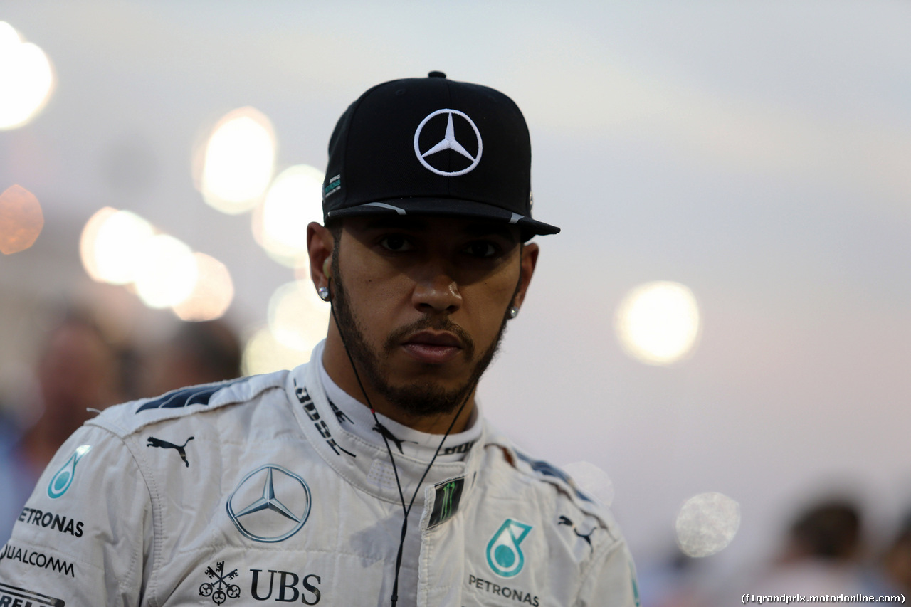 GP BAHRAIN, 03.04.2016 - Gara, Lewis Hamilton (GBR) Mercedes AMG F1 W07 Hybrid