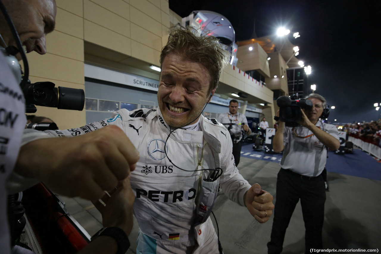 GP BAHRAIN, 03.04.2016 - Gara, Nico Rosberg (GER) Mercedes AMG F1 W07 Hybrid vincitore