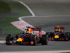 GP BAHRAIN, 03.04.2016 - Gara, Daniel Ricciardo (AUS) Red Bull Racing RB12 davanti a Daniil Kvyat (RUS) Red Bull Racing RB12