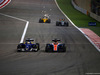 GP BAHRAIN, 03.04.2016 - Gara, Marcus Ericsson (SUE) Sauber C34 e Pascal Wehrlein (GER) Manor Racing MRT05