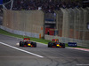 GP BAHRAIN, 03.04.2016 - Gara, Daniel Ricciardo (AUS) Red Bull Racing RB12 e Daniil Kvyat (RUS) Red Bull Racing RB12