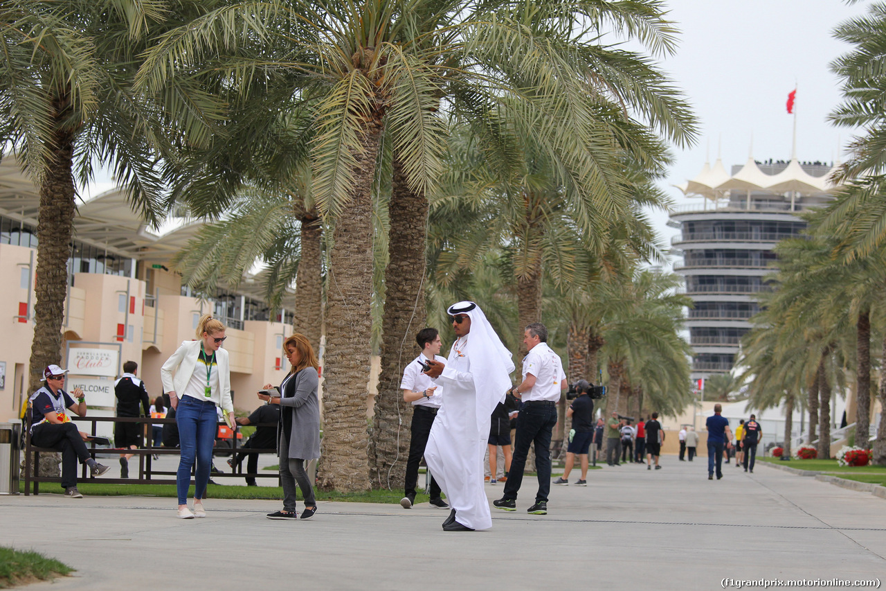 GP BAHRAIN, 31.03.2016 - The paddock