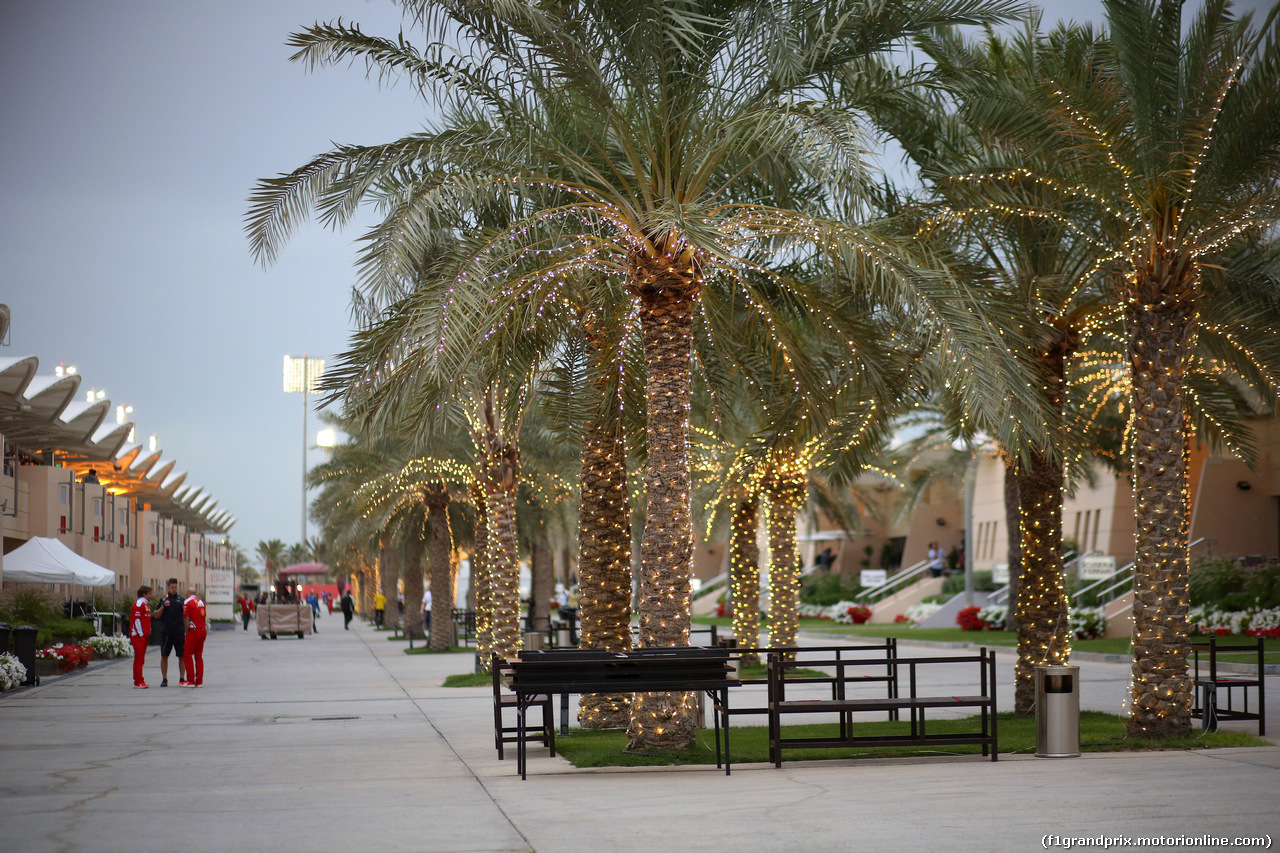 GP BAHRAIN, 31.03.2016 - The paddock