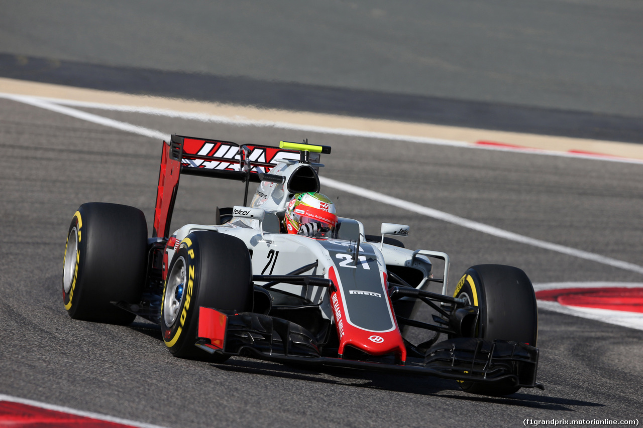 GP BAHRAIN, 02.04.2016 - Prove Libere 3, Esteban Gutierrez (MEX) Haas F1 Team VF-16