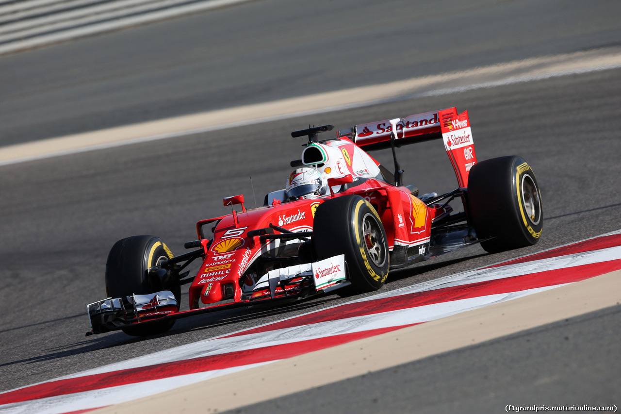 GP BAHRAIN, 02.04.2016 - Prove Libere 3, Sebastian Vettel (GER) Ferrari SF16-H