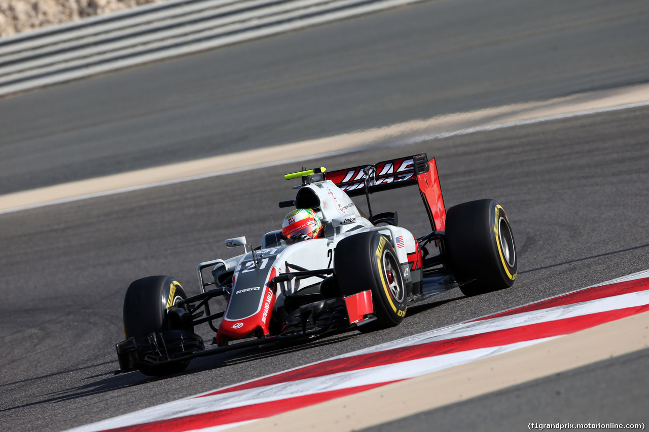 GP BAHRAIN, 02.04.2016 - Prove Libere 3, Esteban Gutierrez (MEX) Haas F1 Team VF-16