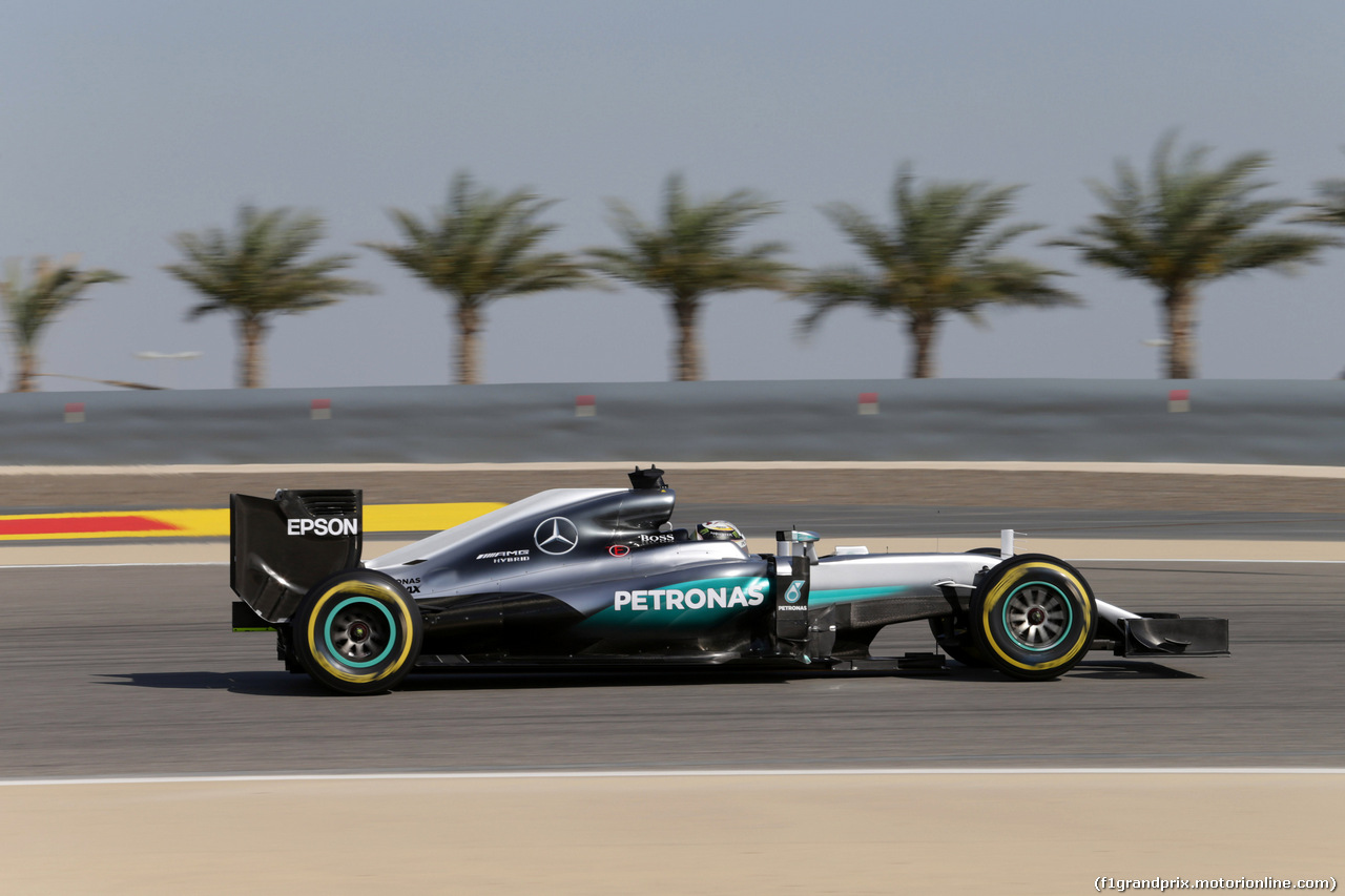 GP BAHRAIN, 02.04.2016 - Prove Libere 3, Lewis Hamilton (GBR) Mercedes AMG F1 W07 Hybrid