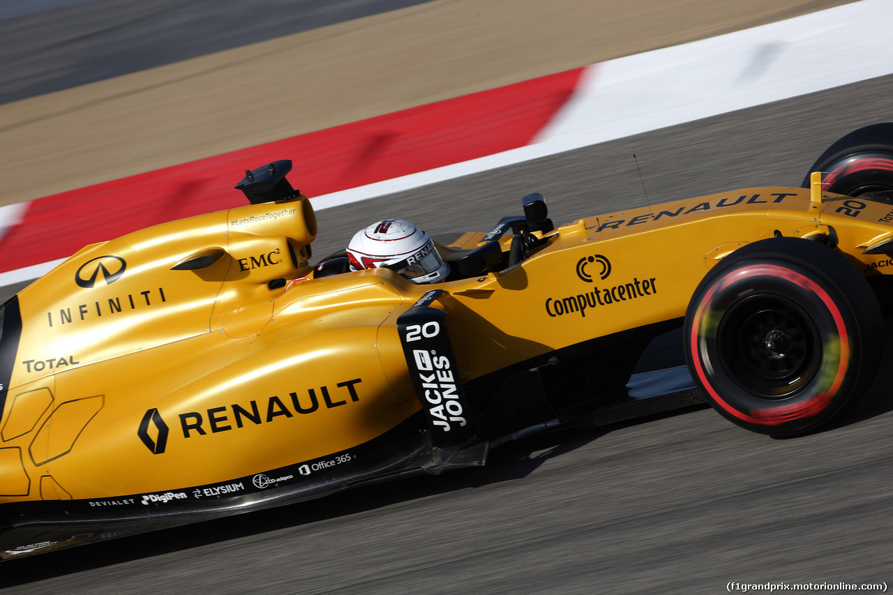 GP BAHRAIN, 02.04.2016 - Prove Libere 3, Kevin Magnussen (DEN) Renault Sport F1 Team RS16