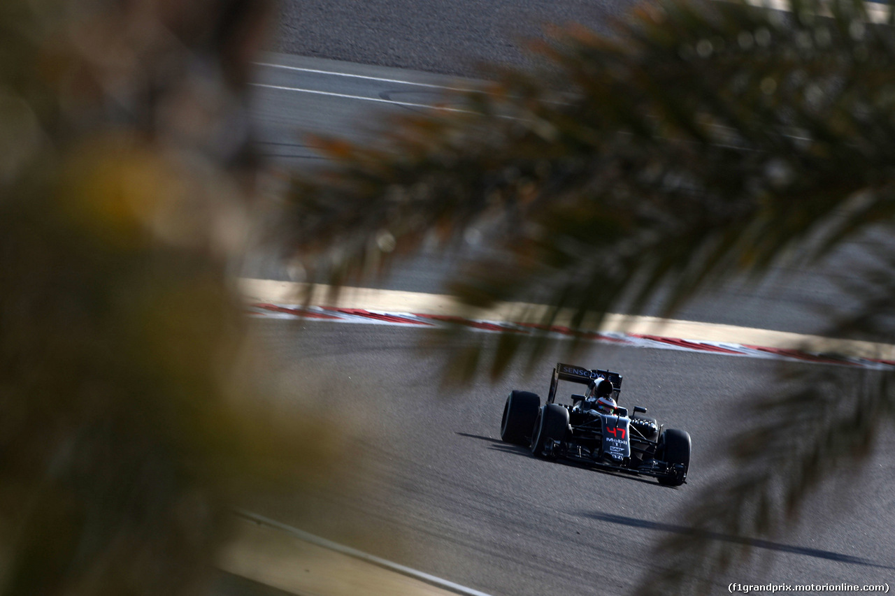 GP BAHRAIN, 02.04.2016 - Prove Libere 3, Stoffel Vandoorne (BEL) McLaren Test e Reserve Driver