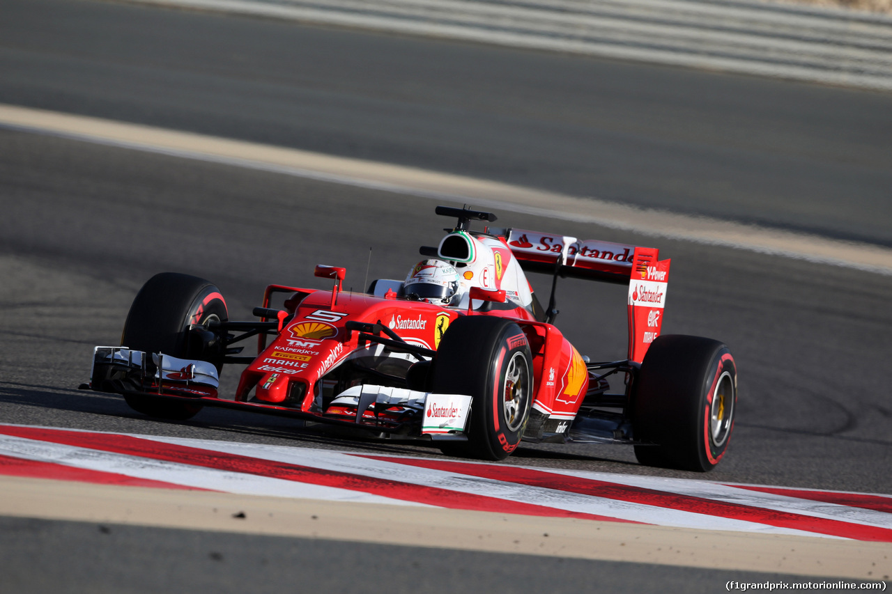 GP BAHRAIN, 02.04.2016 - Prove Libere 3, Sebastian Vettel (GER) Ferrari SF16-H