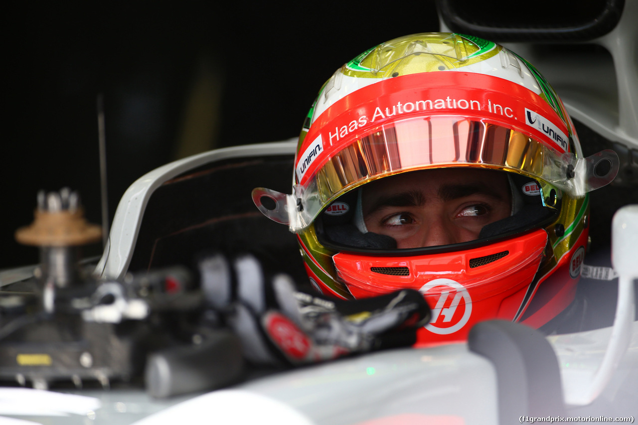 GP BAHRAIN, 02.04.2016 - Prove Libere 3, Esteban Gutierrez (MEX) Haas F1 Team VF-16