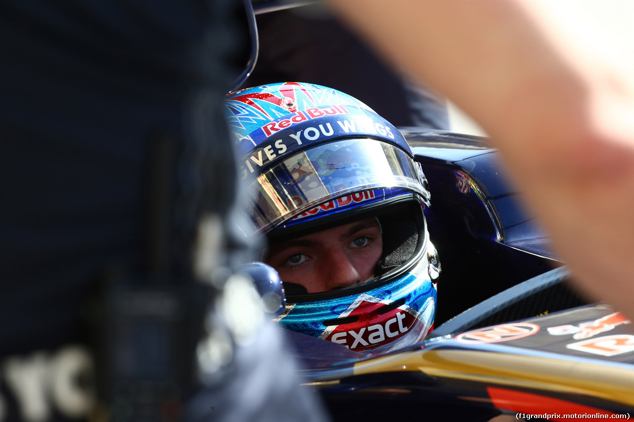 GP BAHRAIN, 02.04.2016 - Prove Libere 3, Max Verstappen (NED) Scuderia Toro Rosso STR11