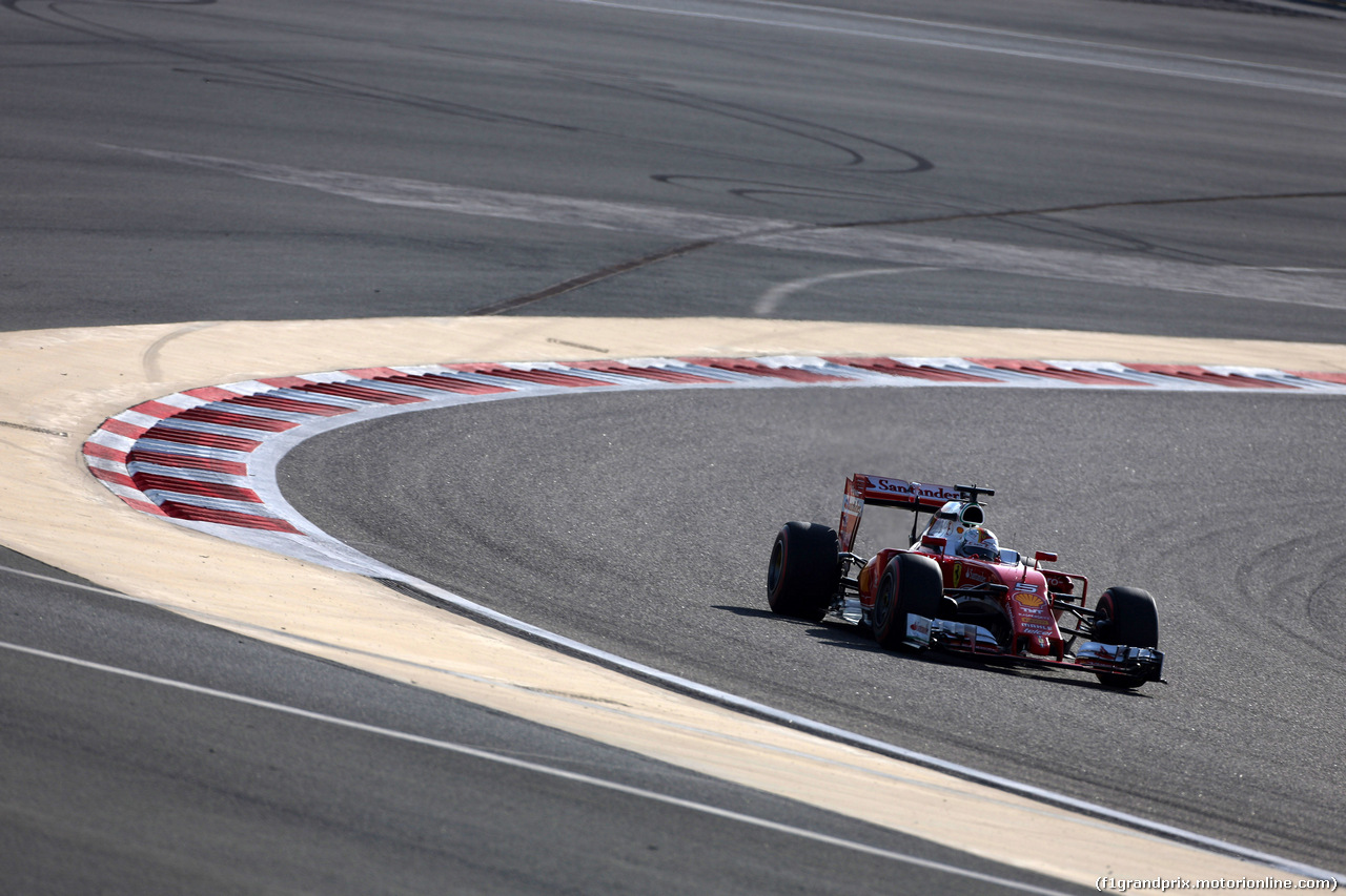 GP BAHRAIN, 02.04.2016 - Prove Libere 3, Sebastian Vettel (GER) Ferrari SF16-H