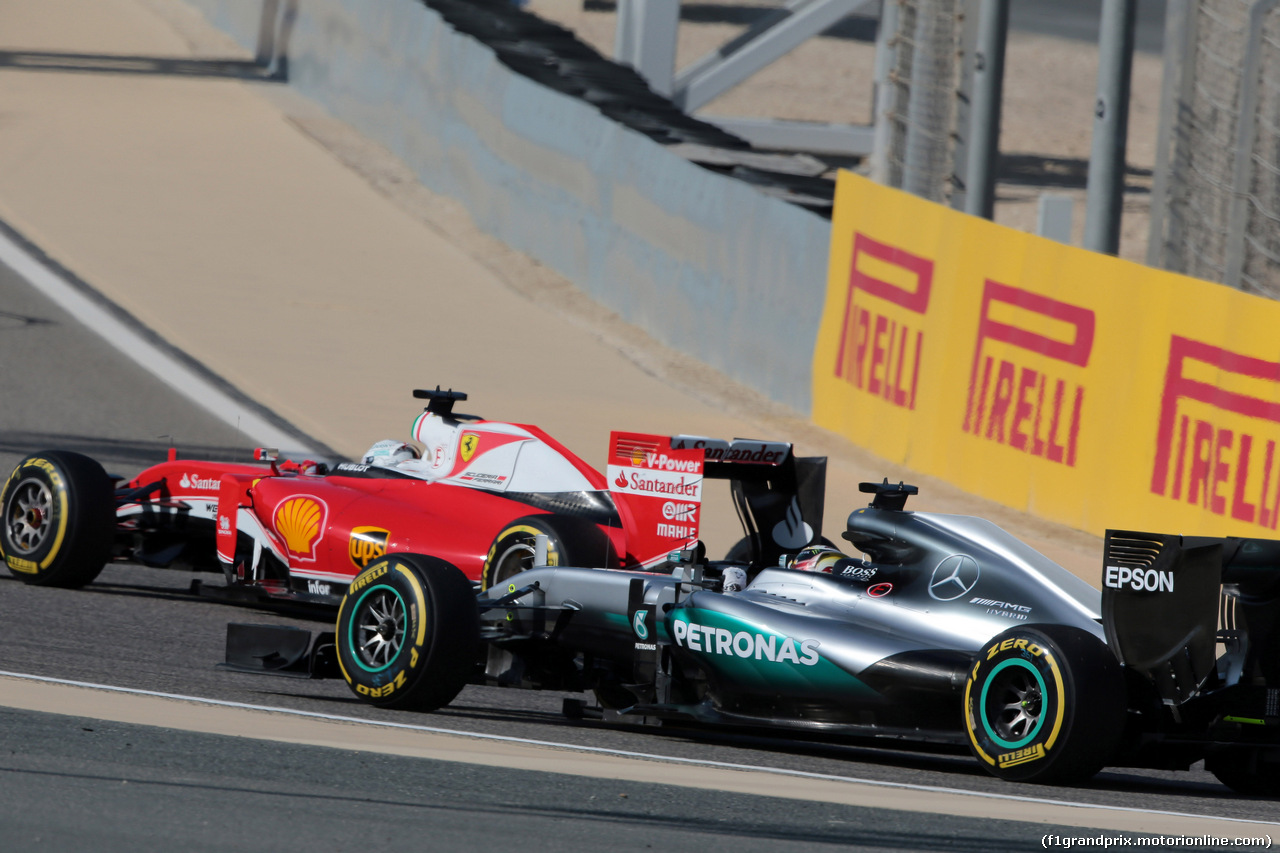 GP BAHRAIN, 02.04.2016 - Prove Libere 3, Sebastian Vettel (GER) Ferrari SF16-H e Lewis Hamilton (GBR) Mercedes AMG F1 W07 Hybrid