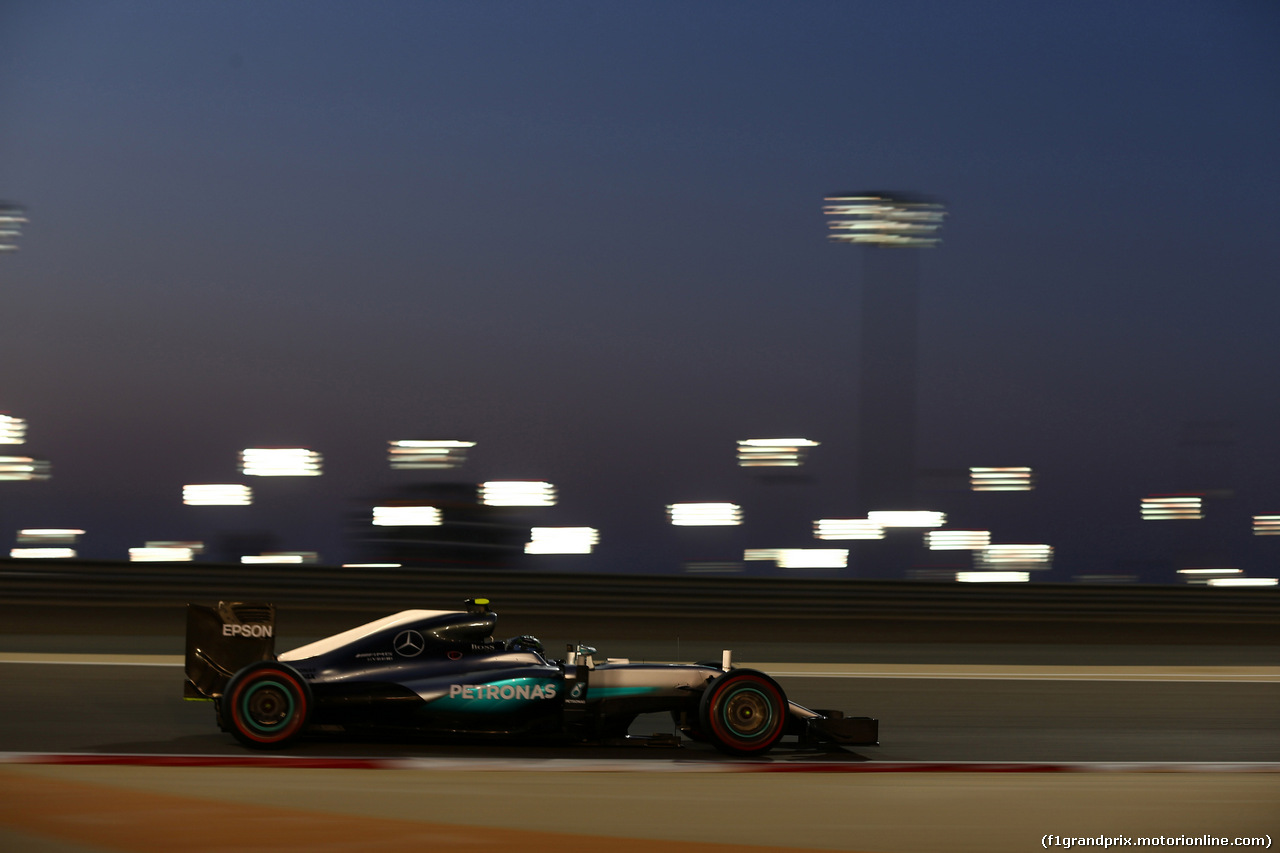 GP BAHRAIN, 02.04.2016 - Qualifiche, Nico Rosberg (GER) Mercedes AMG F1 W07 Hybrid