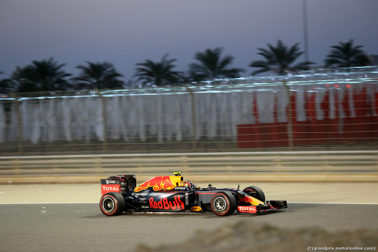GP BAHRAIN, 02.04.2016 - Qualifiche, Daniil Kvyat (RUS) Red Bull Racing RB12
