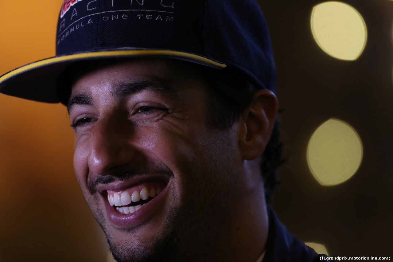 GP BAHRAIN, 02.04.2016 - Qualifiche, Daniel Ricciardo (AUS) Red Bull Racing RB12