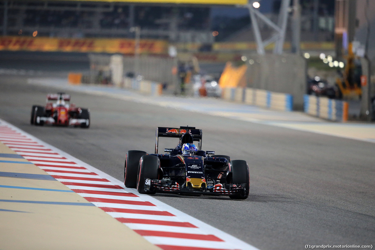 GP BAHRAIN, 02.04.2016 - Qualifiche, Max Verstappen (NED) Scuderia Toro Rosso STR11