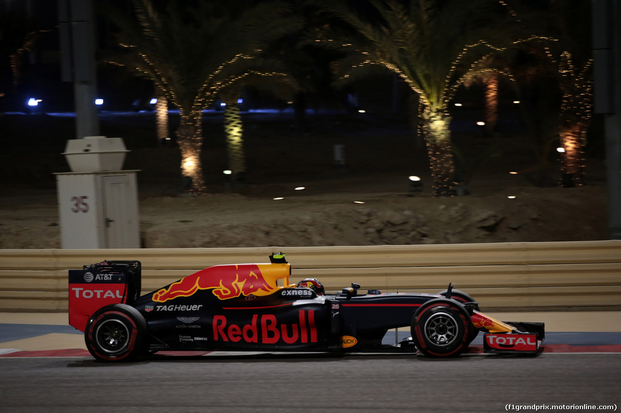 GP BAHRAIN, 02.04.2016 - Qualifiche, Daniil Kvyat (RUS) Red Bull Racing RB12