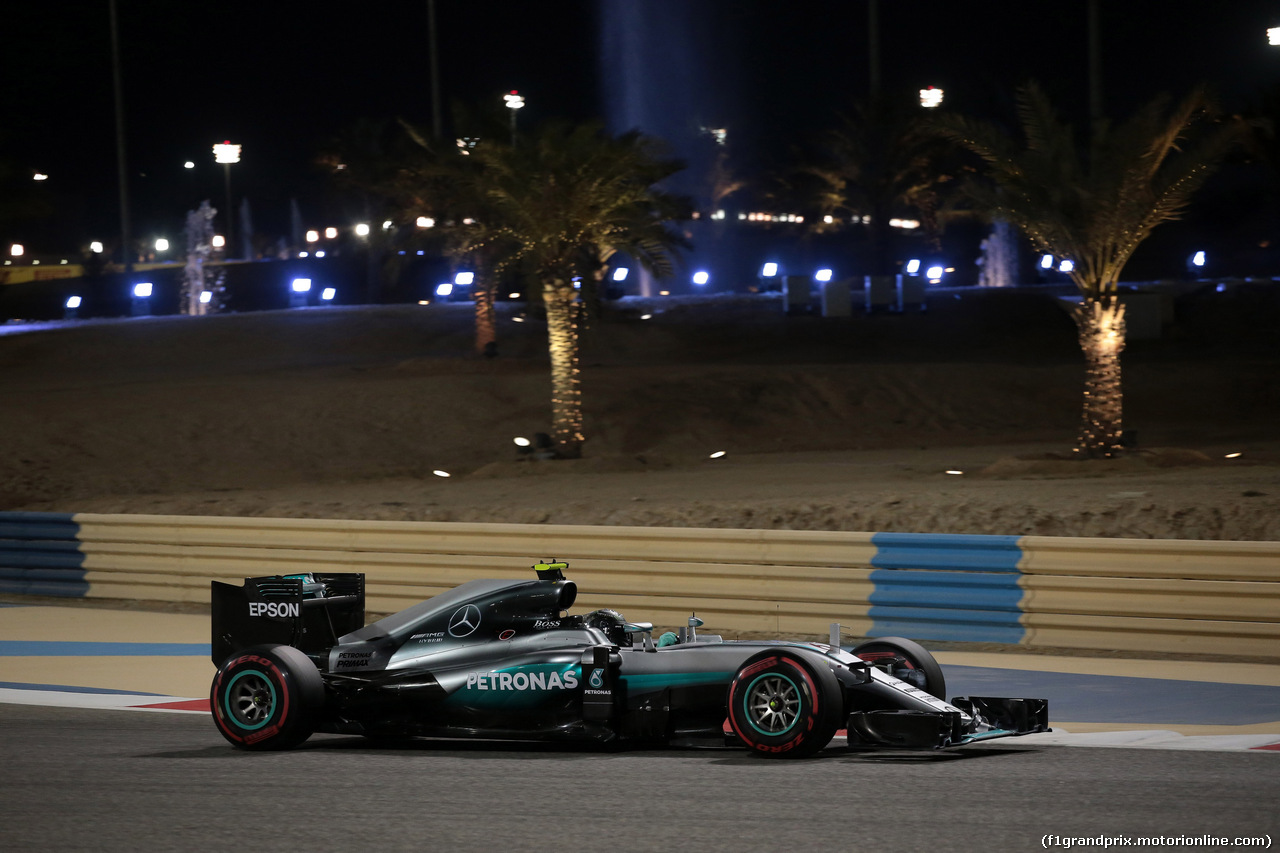 GP BAHRAIN, 02.04.2016 - Qualifiche, Nico Rosberg (GER) Mercedes AMG F1 W07 Hybrid