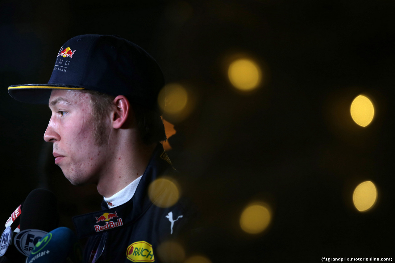 GP BAHRAIN, 02.04.2016 - Qualifiche, Daniil Kvyat (RUS) Red Bull Racing RB12