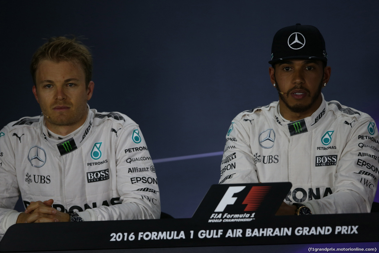 GP BAHRAIN, 02.04.2016 - Qualifiche, Conferenza Stampa, Nico Rosberg (GER) Mercedes AMG F1 W07 Hybrid, Lewis Hamilton (GBR) Mercedes AMG F1 W07 Hybrid