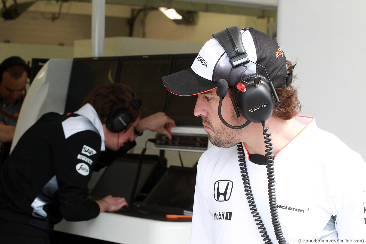 GP BAHRAIN, 01.04.2016 - Prove Libere 1, Fernando Alonso (ESP) McLaren Honda MP4-31