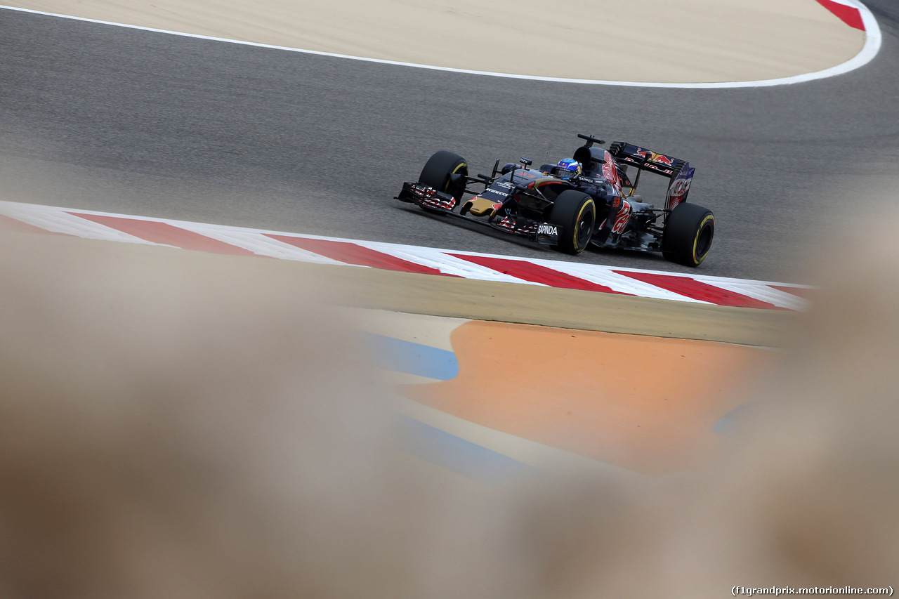 GP BAHRAIN, 01.04.2016 - Prove Libere 1, Max Verstappen (NED) Scuderia Toro Rosso STR11