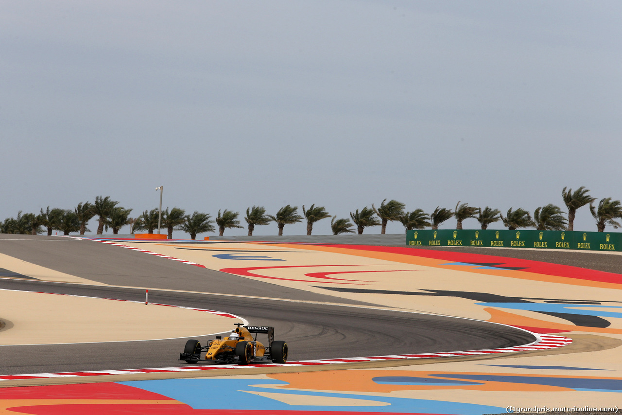 GP BAHRAIN, 01.04.2016 - Prove Libere 1, Kevin Magnussen (DEN) Renault Sport F1 Team RS16
