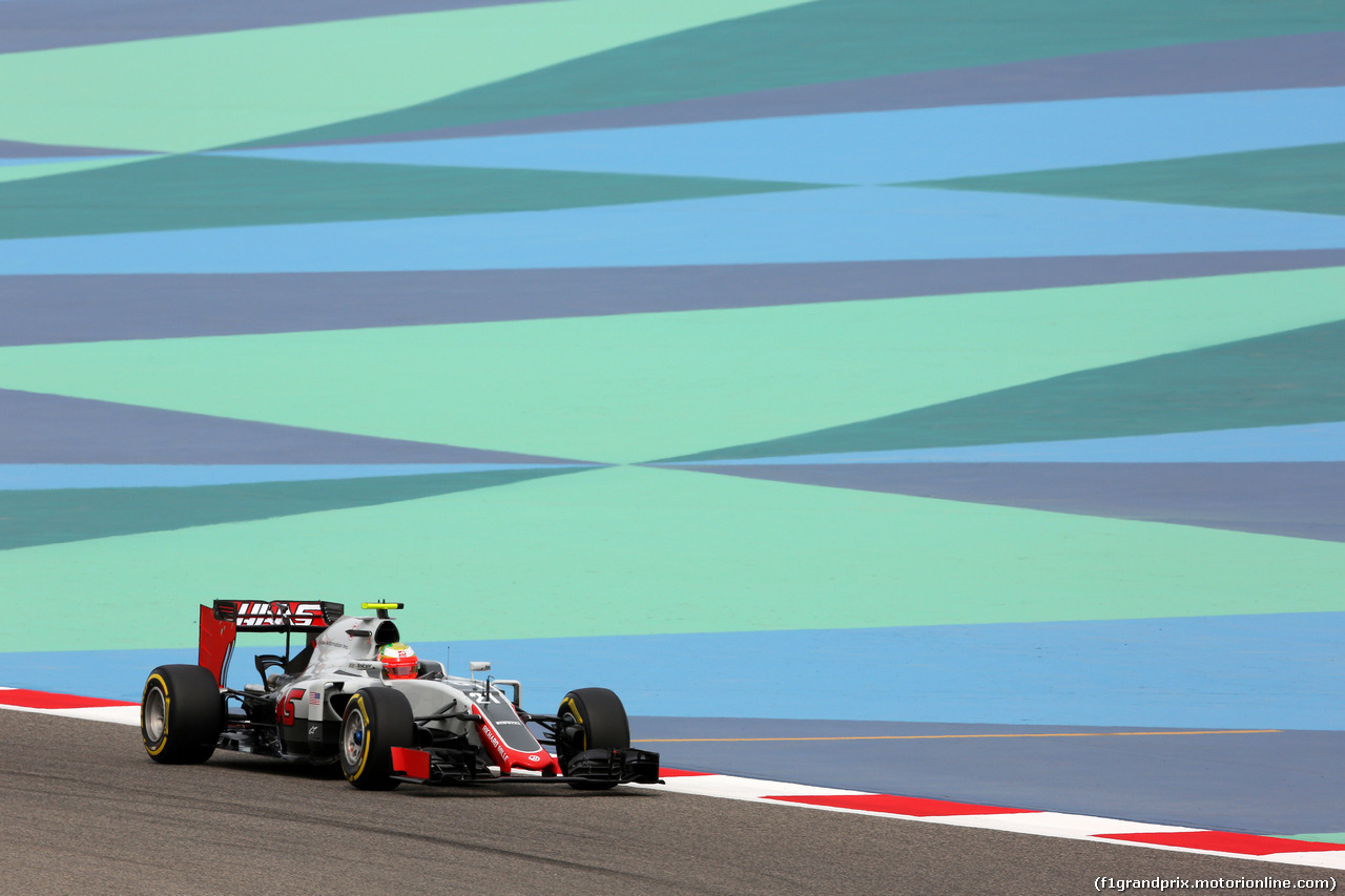 GP BAHRAIN, 01.04.2016 - Prove Libere 1, Esteban Gutierrez (MEX) Haas F1 Team VF-16