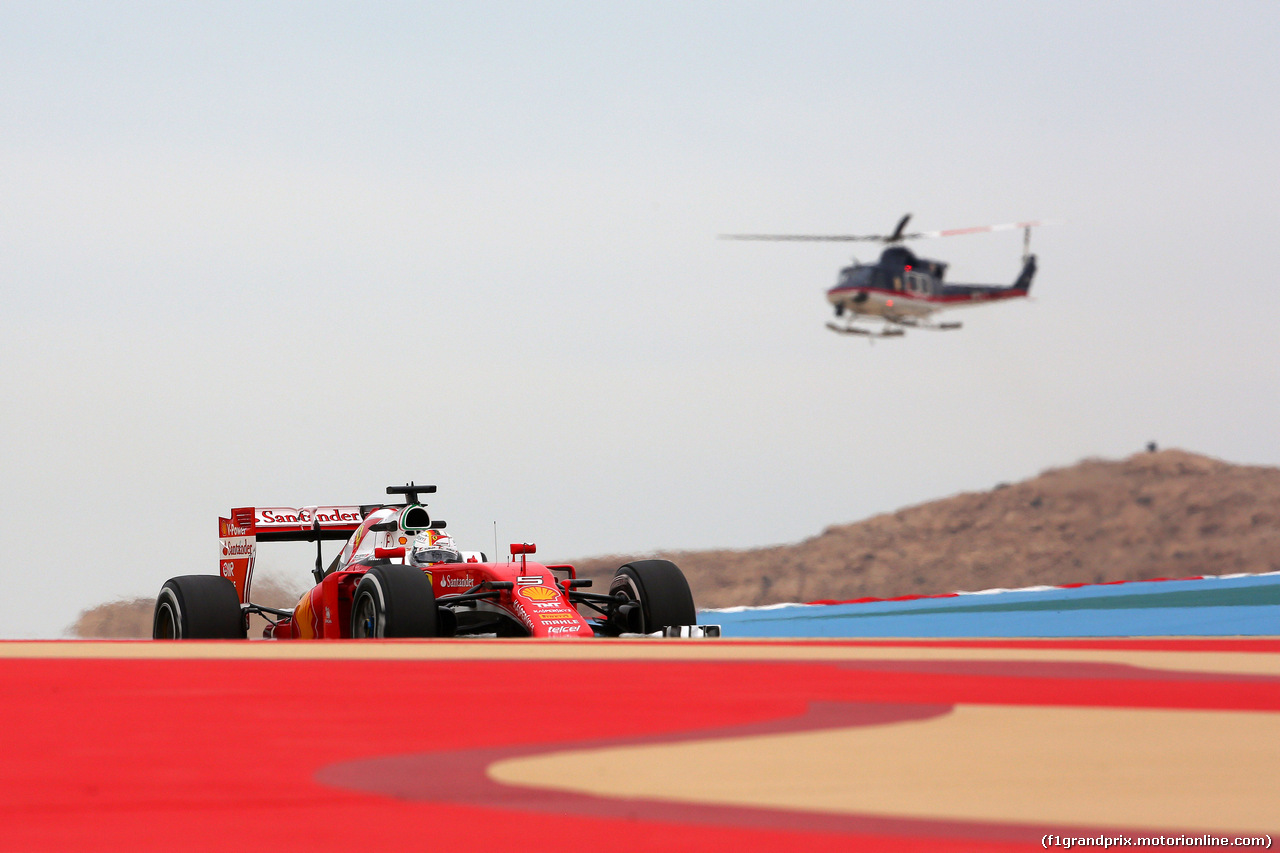 GP BAHRAIN, 01.04.2016 - Prove Libere 1, Kimi Raikkonen (FIN) Ferrari SF16-H