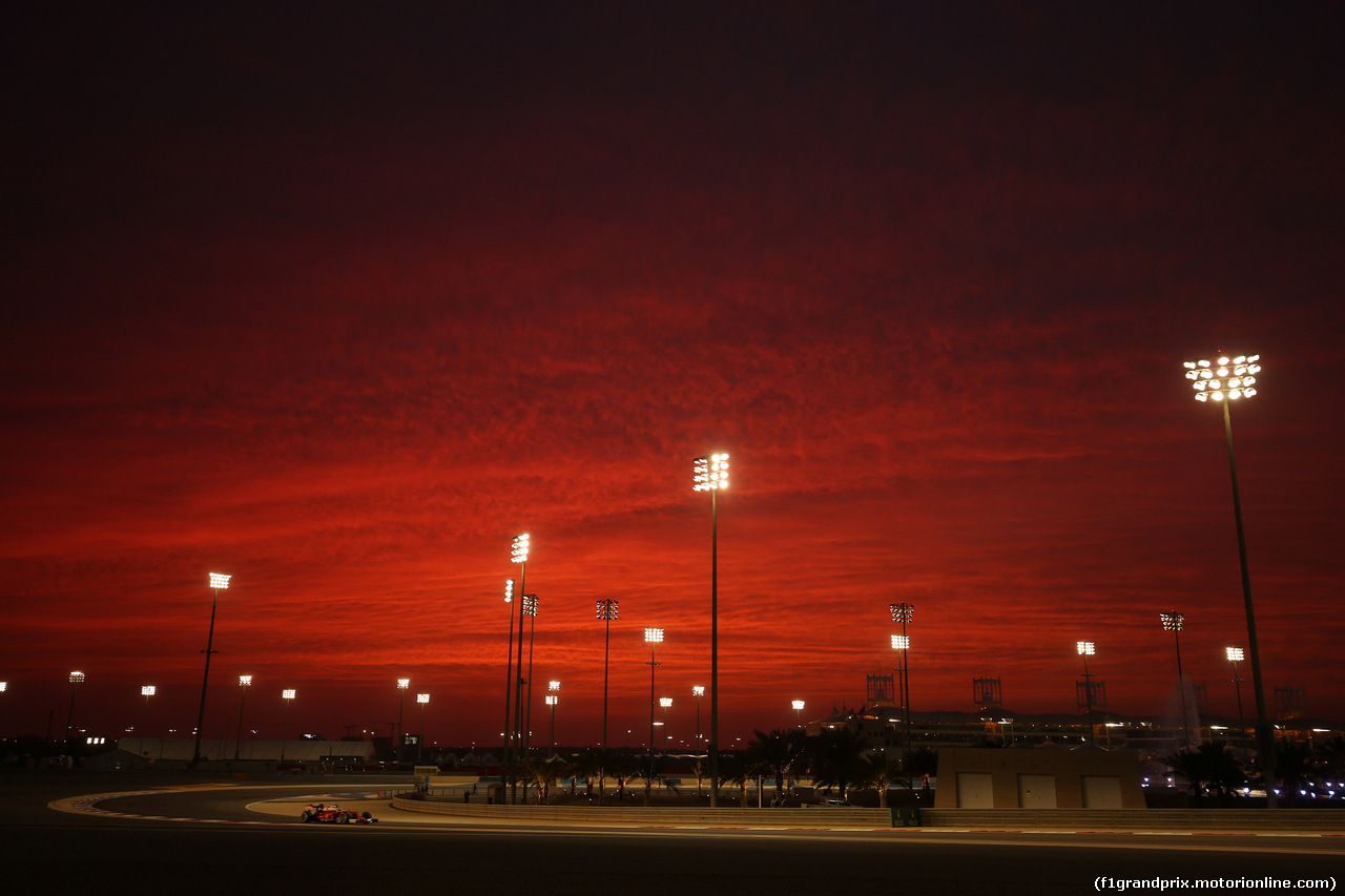 GP BAHRAIN, 01.04.2016 - Prove Libere 2, Kimi Raikkonen (FIN) Ferrari SF16-H